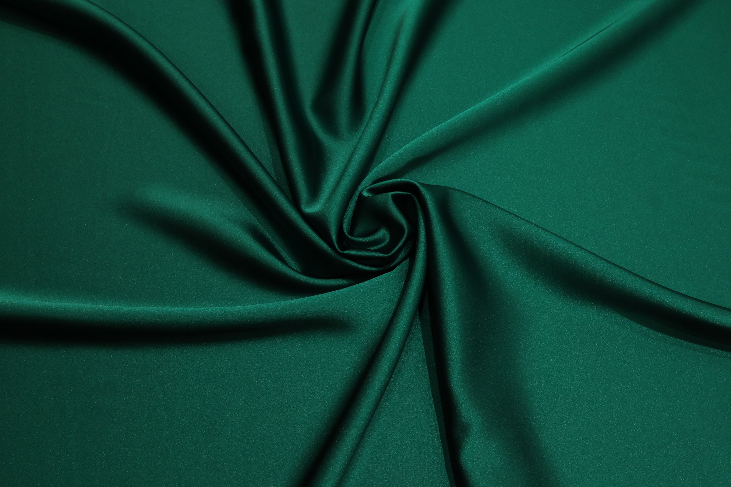 Saten Corea Rich – Gusti Saten sa Savršenim Padom (Visoki Sjaj) SMARAGDNA PE040 - 43